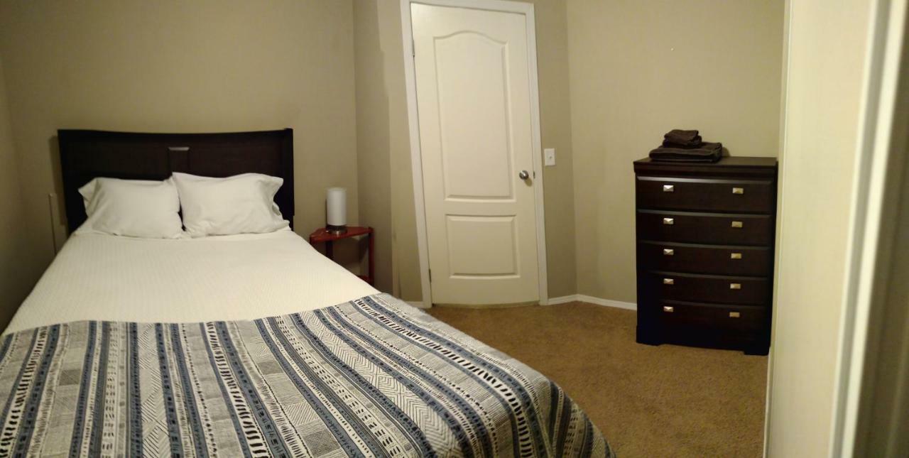 Campbell'S Accommodations Gull Lake ภายนอก รูปภาพ
